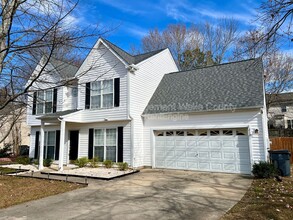 Building Photo - 213 Piney Woods Ln