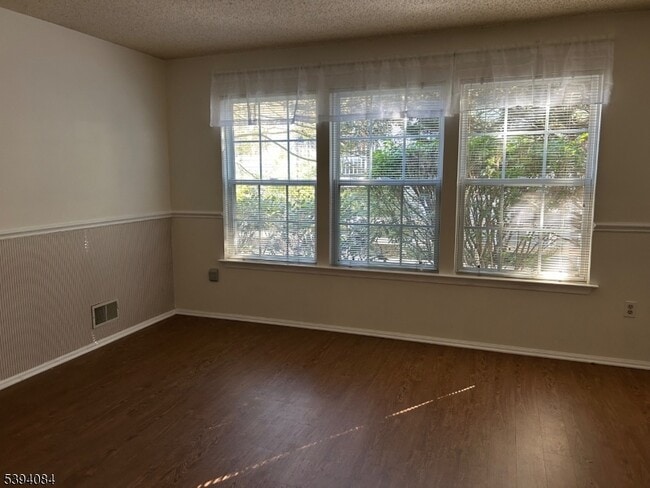 Building Photo - 1248 Garrison Ct