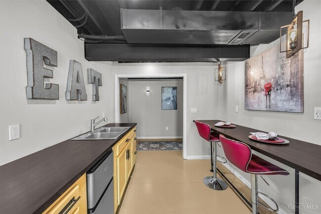 Building Photo - 12013 Westland Ct