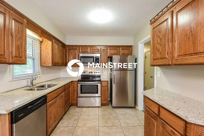 Building Photo - 3 Bedroom Pet-Friendly Home in Kansas City...