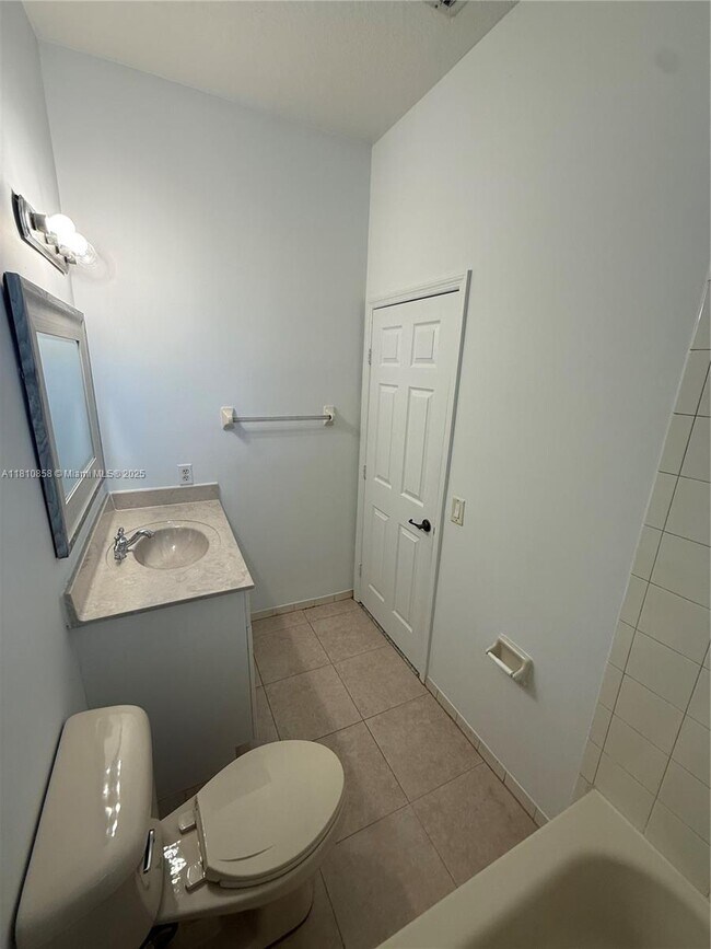 Building Photo - 14025 SW 49th St