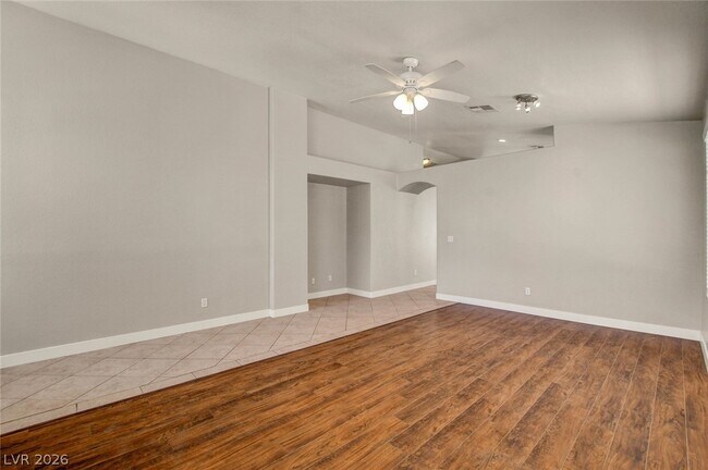 Building Photo - 980 Sand Coral Dr