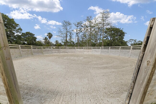 Building Photo - 14845 Collecting Canal Rd