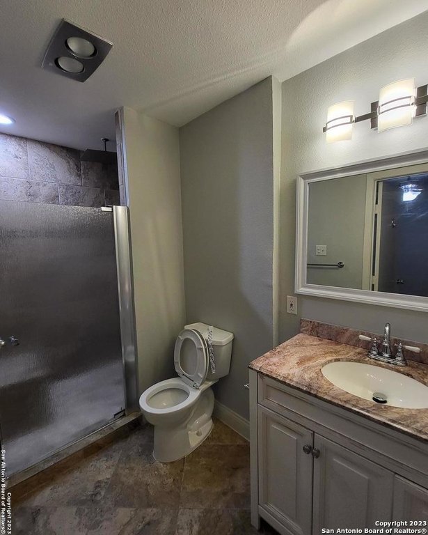 Building Photo - 656 Fern Meadow Dr