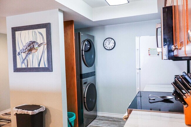 Building Photo - 2401 Gulf Blvd