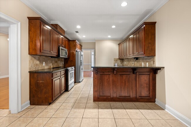 Building Photo - 148 Carriage House Ln