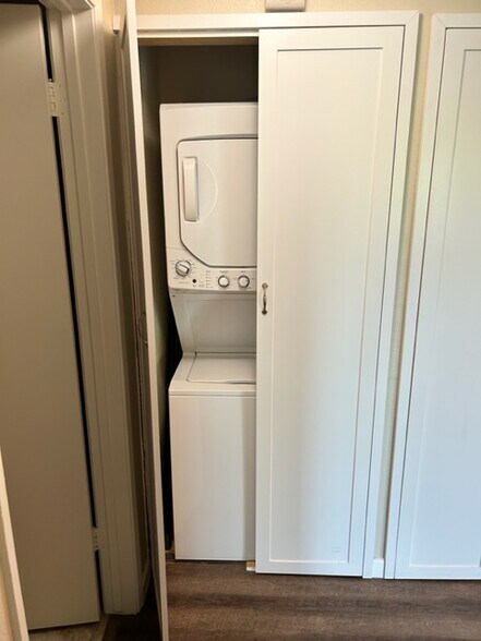 Summer 2023 - 17914 Magnolia Blvd