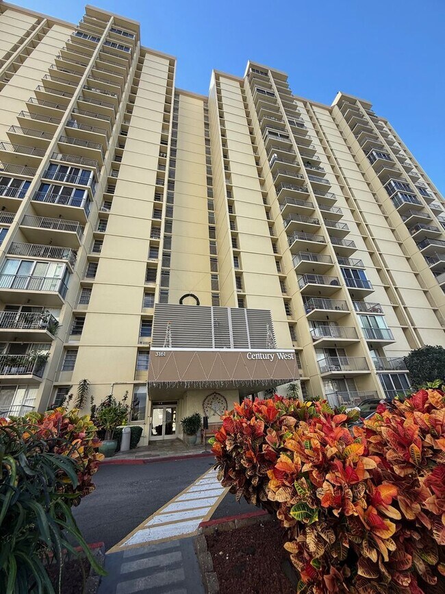 Building Photo - Newly Renovated 2 Bedrooms, 2 Full Baths with Parking at Century West