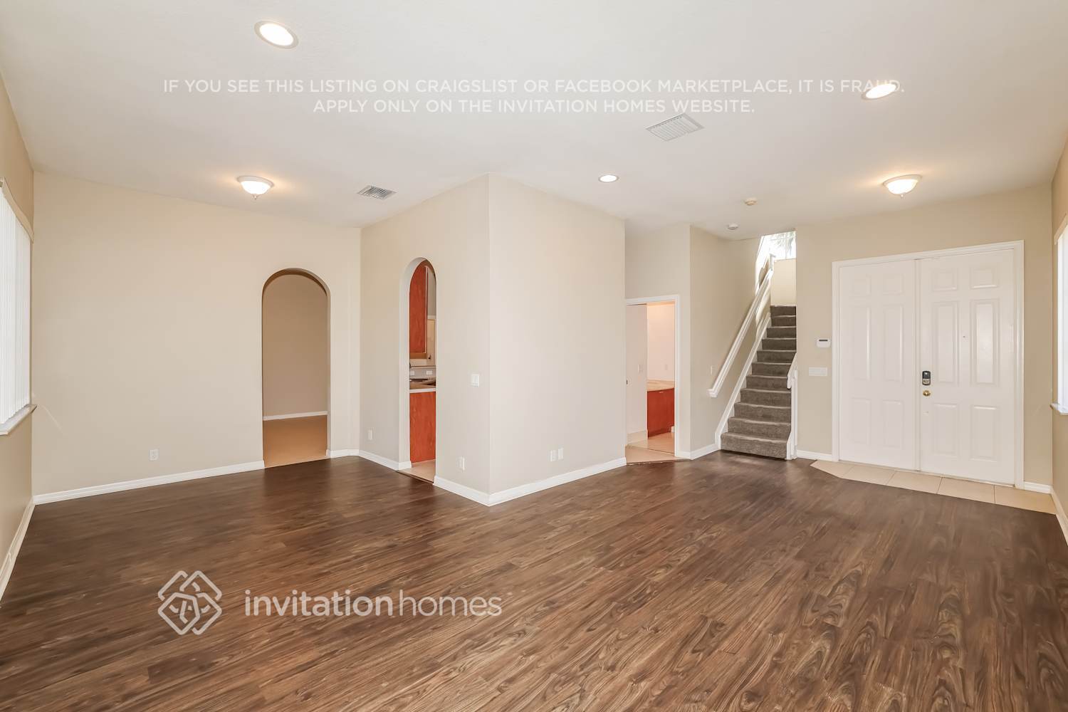 Building Photo - 8739 S San Andros