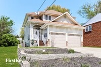 Building Photo - 207 Lithia Ave