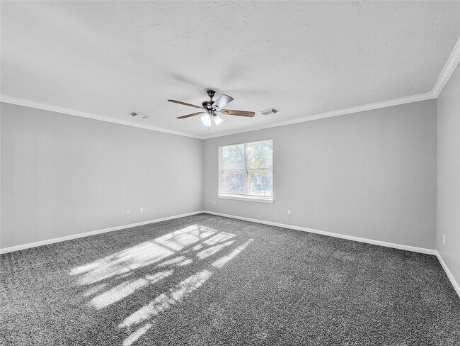 Building Photo - 11902 Cottonwood Ln