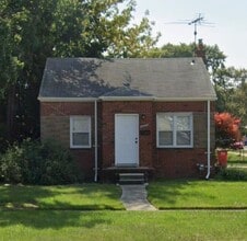 Building Photo - Corner Lot Brick Home