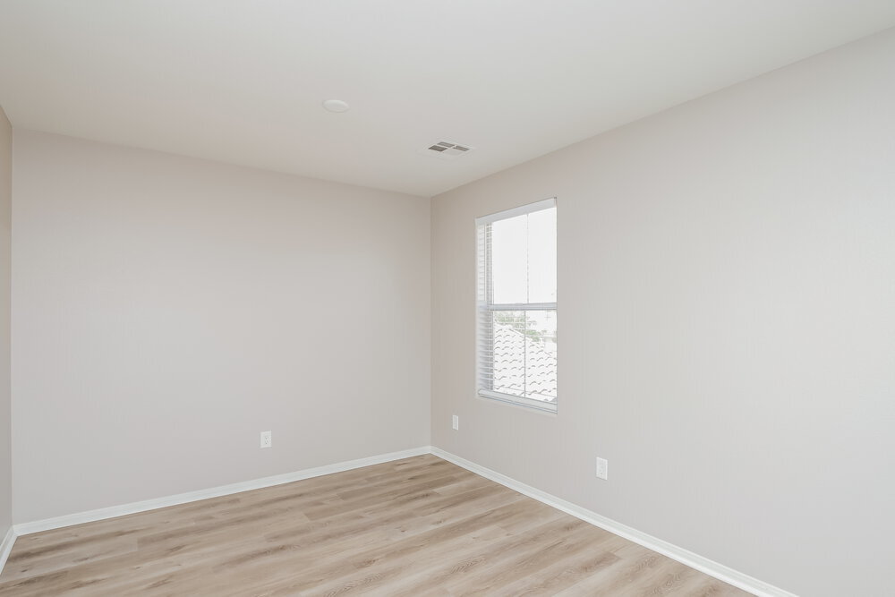 Building Photo - 9522 Green Spruce St