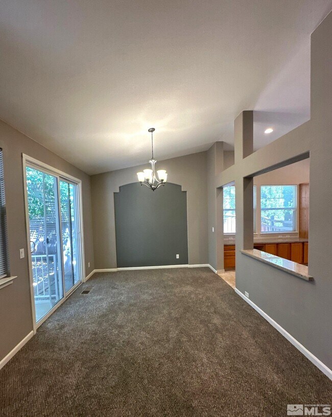 Building Photo - 2662 Pride Dr