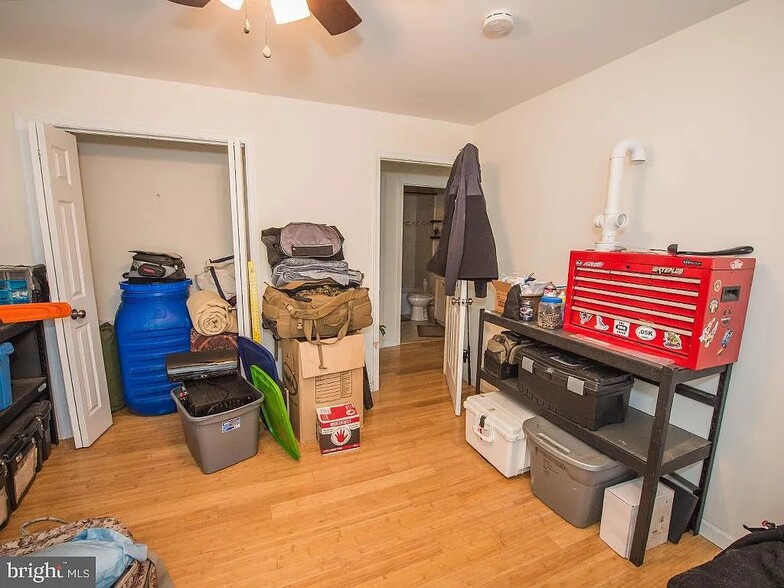 Building Photo - 604 Liberty St