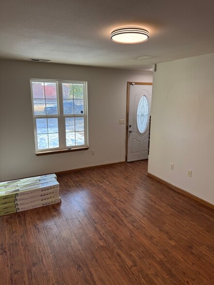 Building Photo - 614 Randolph St