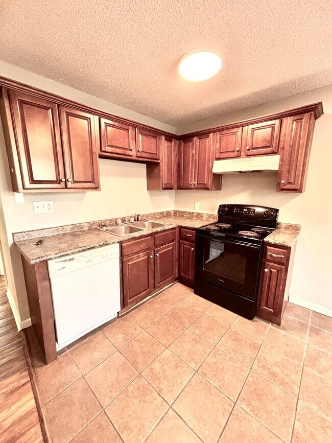 Building Photo - 4721 Samantha Ave