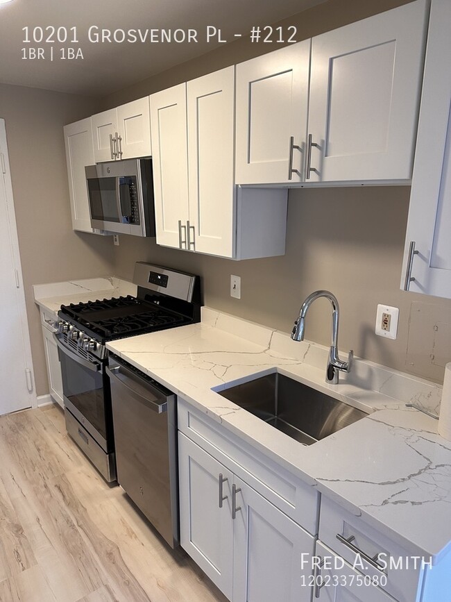 Building Photo - Newly renovated North Bethesda one bedroom...