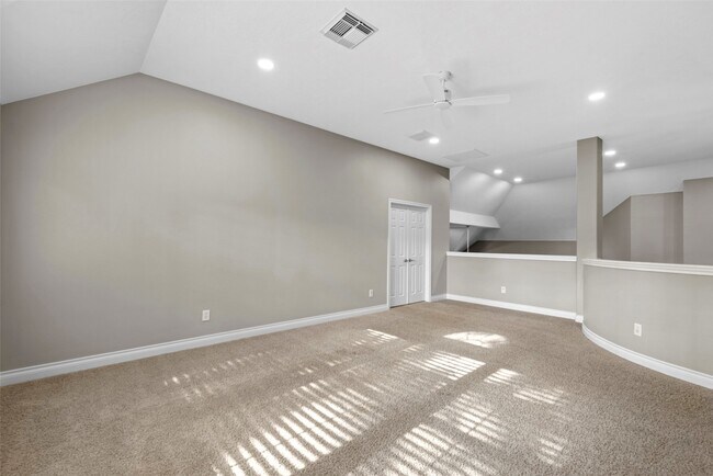 Building Photo - 2203 Sekola Ln