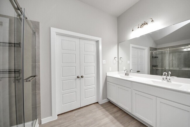 Building Photo - 2511 Shining Spur Ct