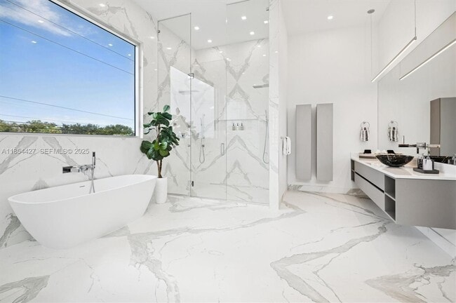 Building Photo - 2628 Marcinski Rd