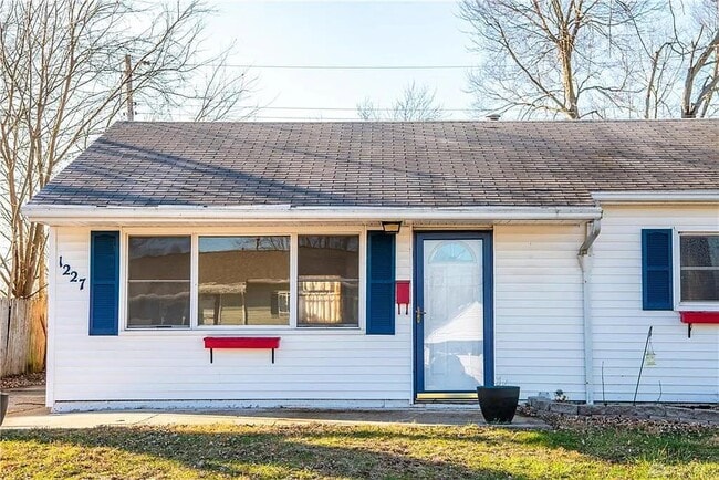 Building Photo - 1227 Date St