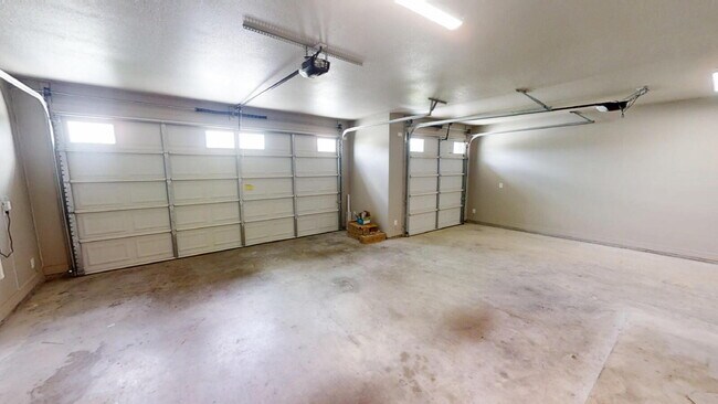 Building Photo - "Charming 4-Bedroom Retreat with Granite Elegance & Cozy Fireplace in Killeen!"