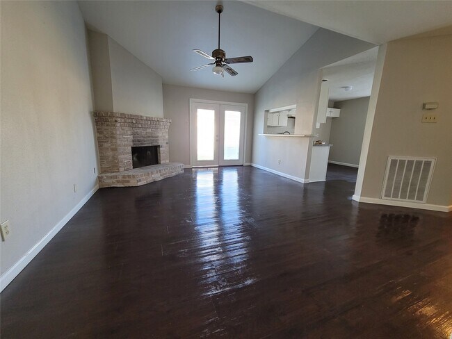 Building Photo - 5543 Ambern Dr