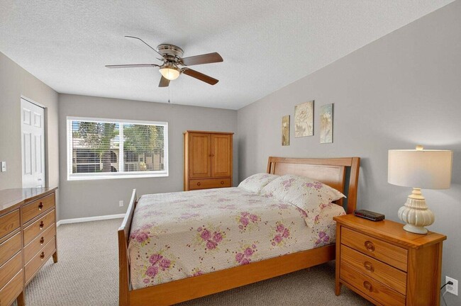 Building Photo - 335 Pine Ridge Cir
