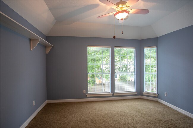 Building Photo - 95 Rush Haven Dr