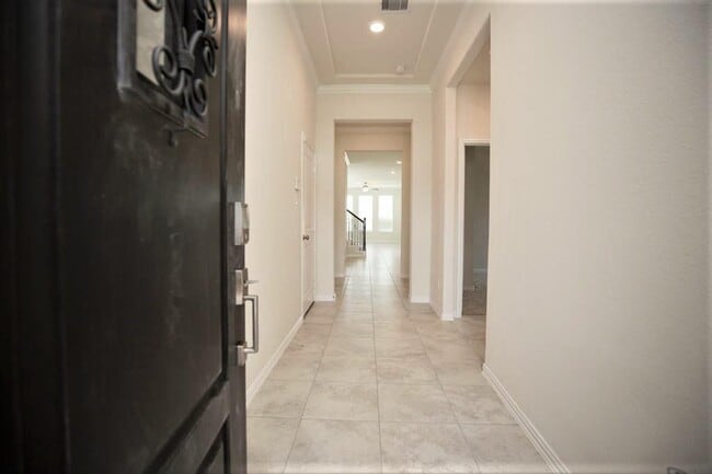 Building Photo - 10702 Balivcar Ct
