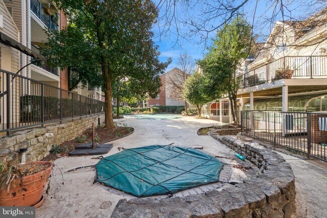 Building Photo - 3315 Wyndham Cir