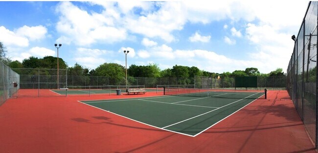 Building Photo - 3210 Festus Dr