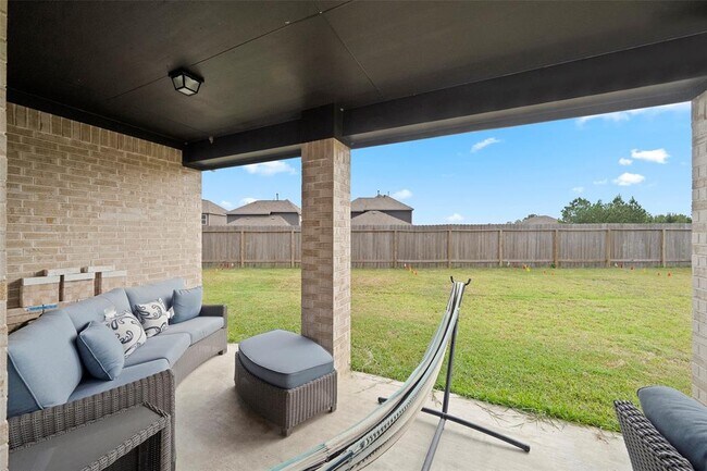 Building Photo - 2277 Forest Chestnut Dr