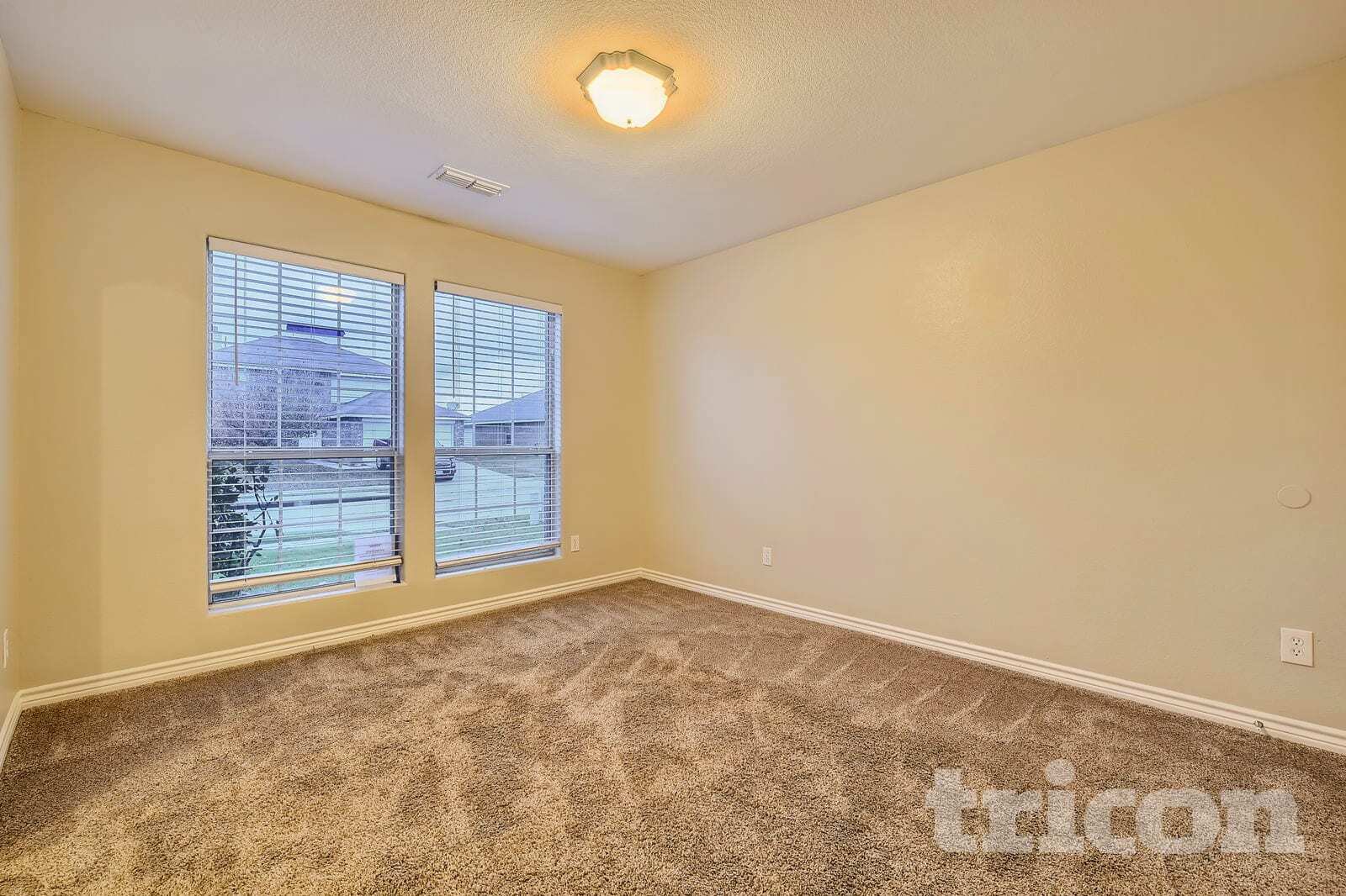 Building Photo - 12713 Carpenter Ln