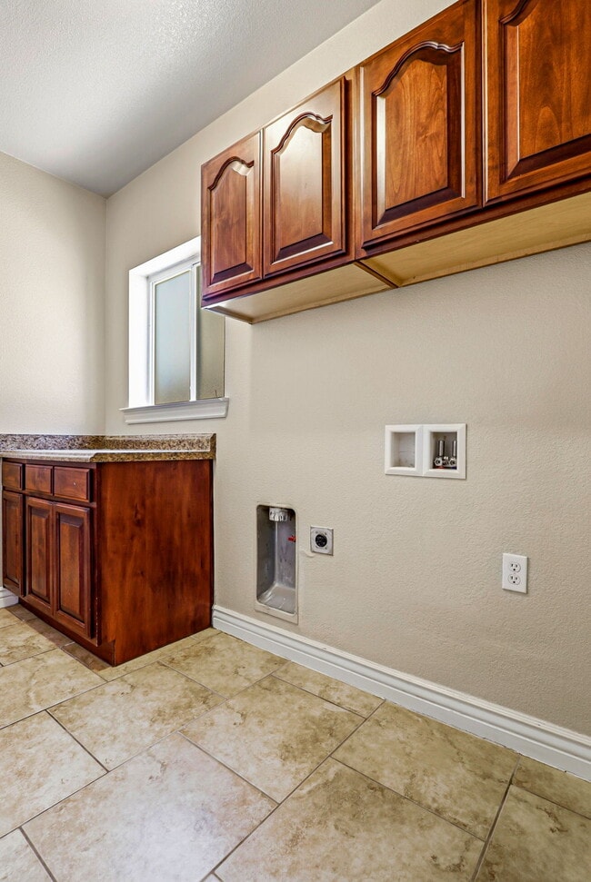 Building Photo - 3727 Grand Bahamas Dr
