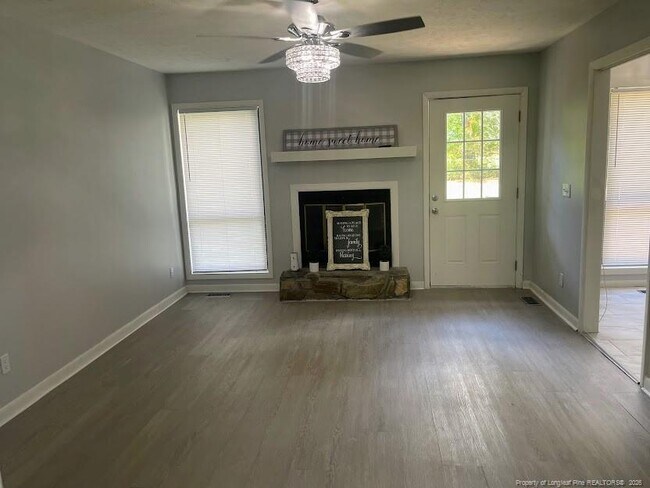 Building Photo - 1366 Worstead Dr