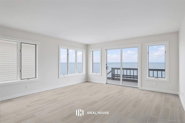 Building Photo - 19 Pine Ln