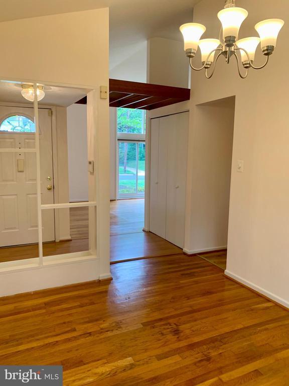 Building Photo - 2622 Occidental Dr