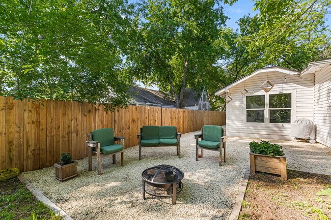 Building Photo - Timeless Charm Meets Modern Comfort in Brookview