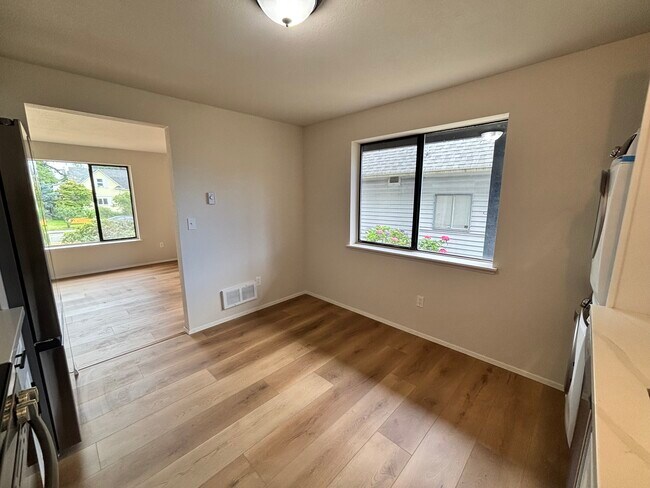 Building Photo - Wetmore Apartments