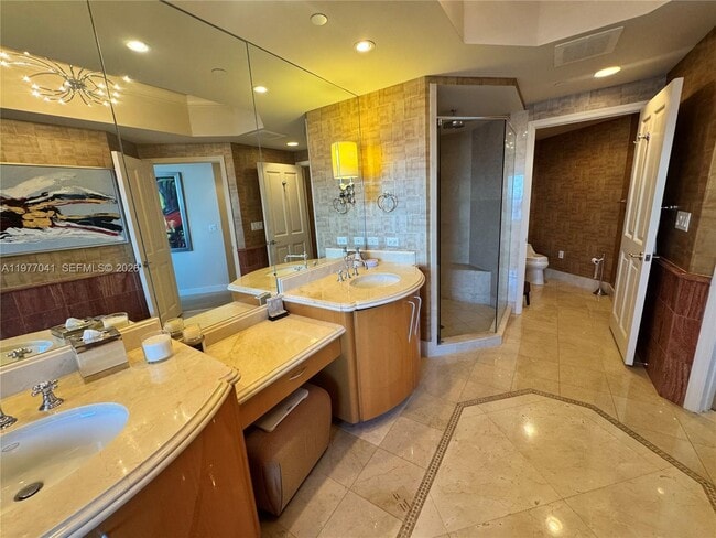 Building Photo - 17875 Collins Ave