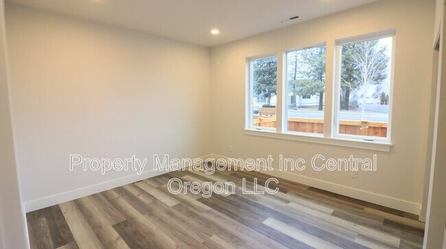 Building Photo - 61379 Brosterhous Road