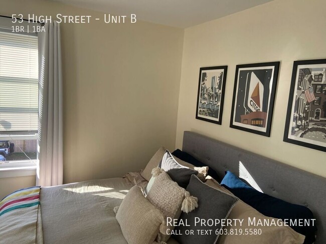 Building Photo - Spacious 1 Bedroom Apartment with Office S...