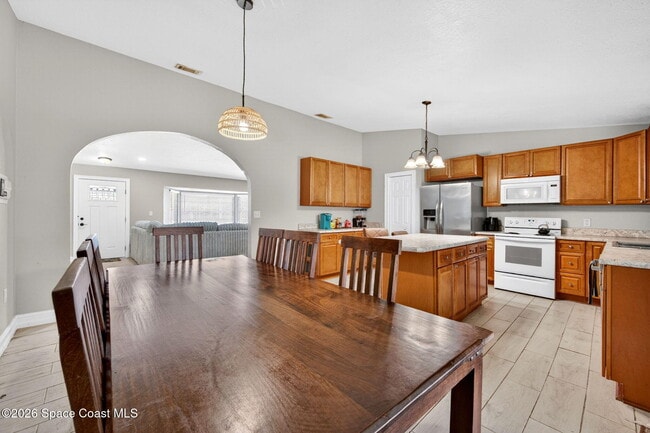 Building Photo - 377 Emerson Dr NW