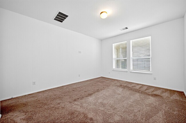 Building Photo - 29897 Dovetail Blf Ln