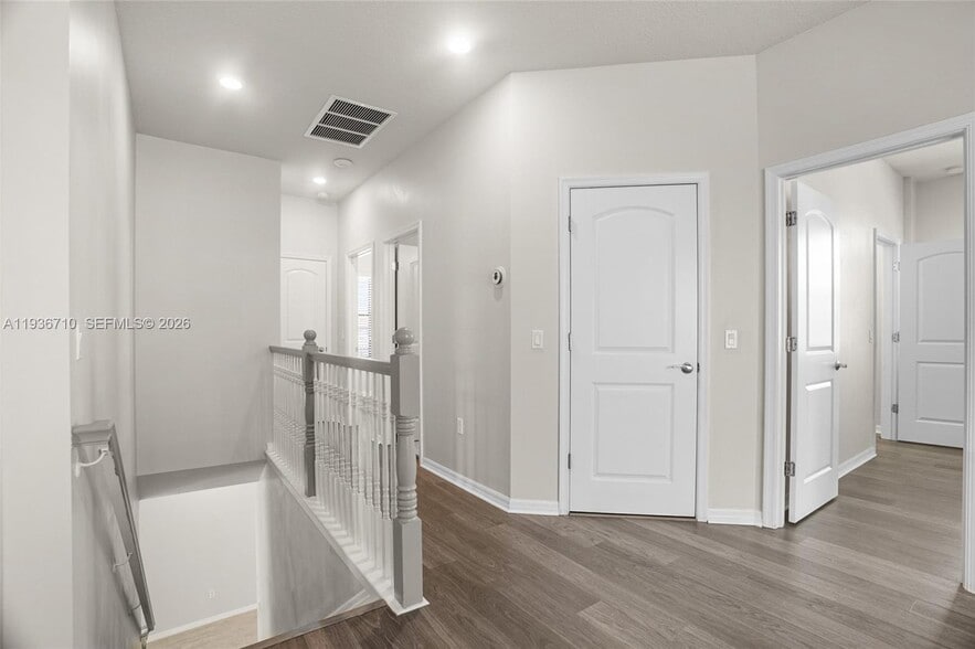 Building Photo - 8197 Hanoverian Dr