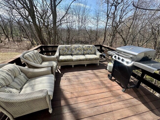 Building Photo - 15 Curlew St