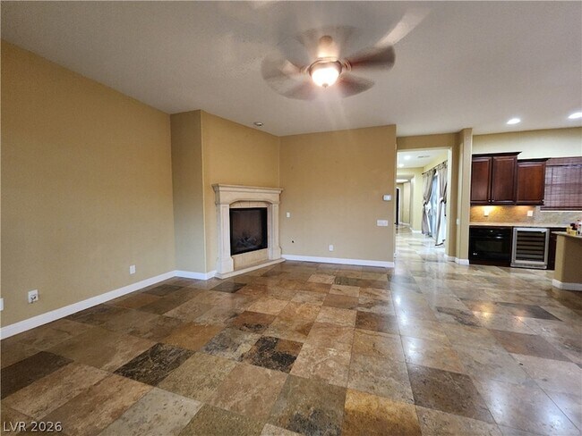 Building Photo - 2713 Cyrano St