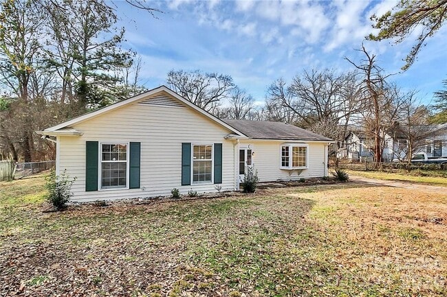 Building Photo - 8729 Timbercrest Cir